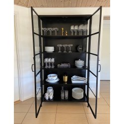 TRADEMARK LIVING MAGNUN VITRINESKAB - 200