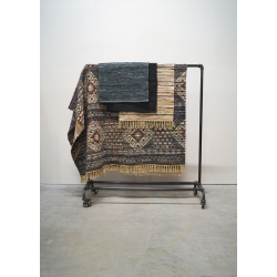 Trademark Living Tjstativ i cool fabriksstil - 172