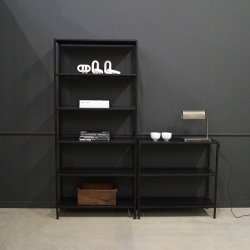 TRADEMARK LIVING SEATTLE REOL HJ JERN SORT - 200