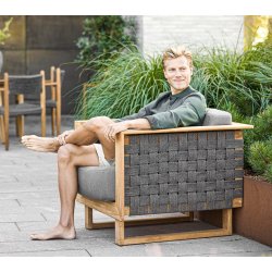 CANE-LINE ANGLE LOUNGESTOL - TEAK 80